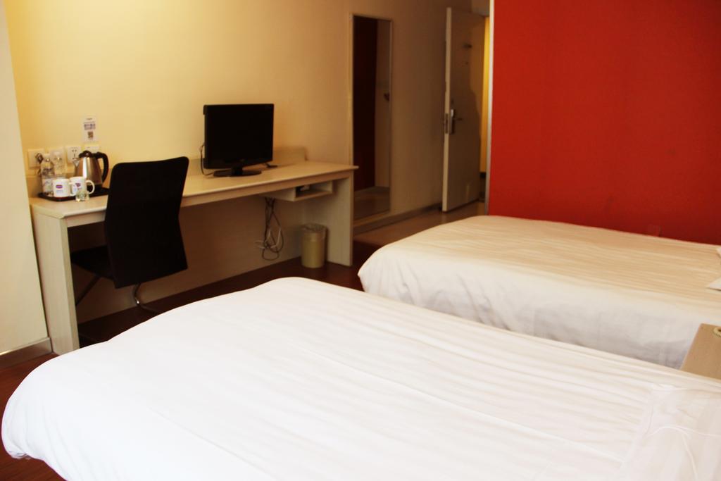 Hanting Hotel Shanghai South Railway Station Luoxiang Road Branch Xangai Quarto foto